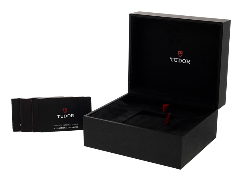 Tudor Black Bay GMT M79830RB-0001